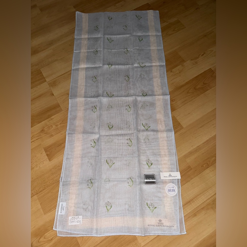 New Royal Copenhagen scarf from Japan
